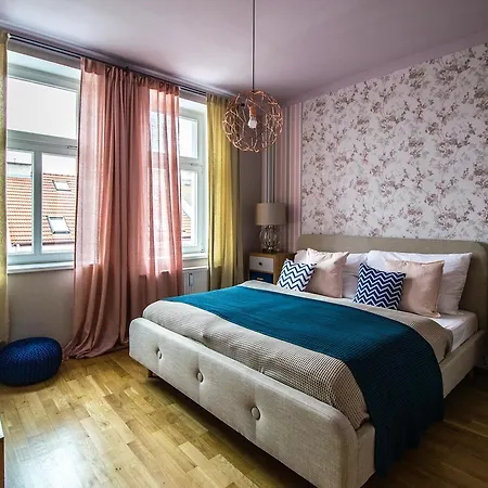 Stylish Apartments Close To Eden Garden Prague Exterior photo