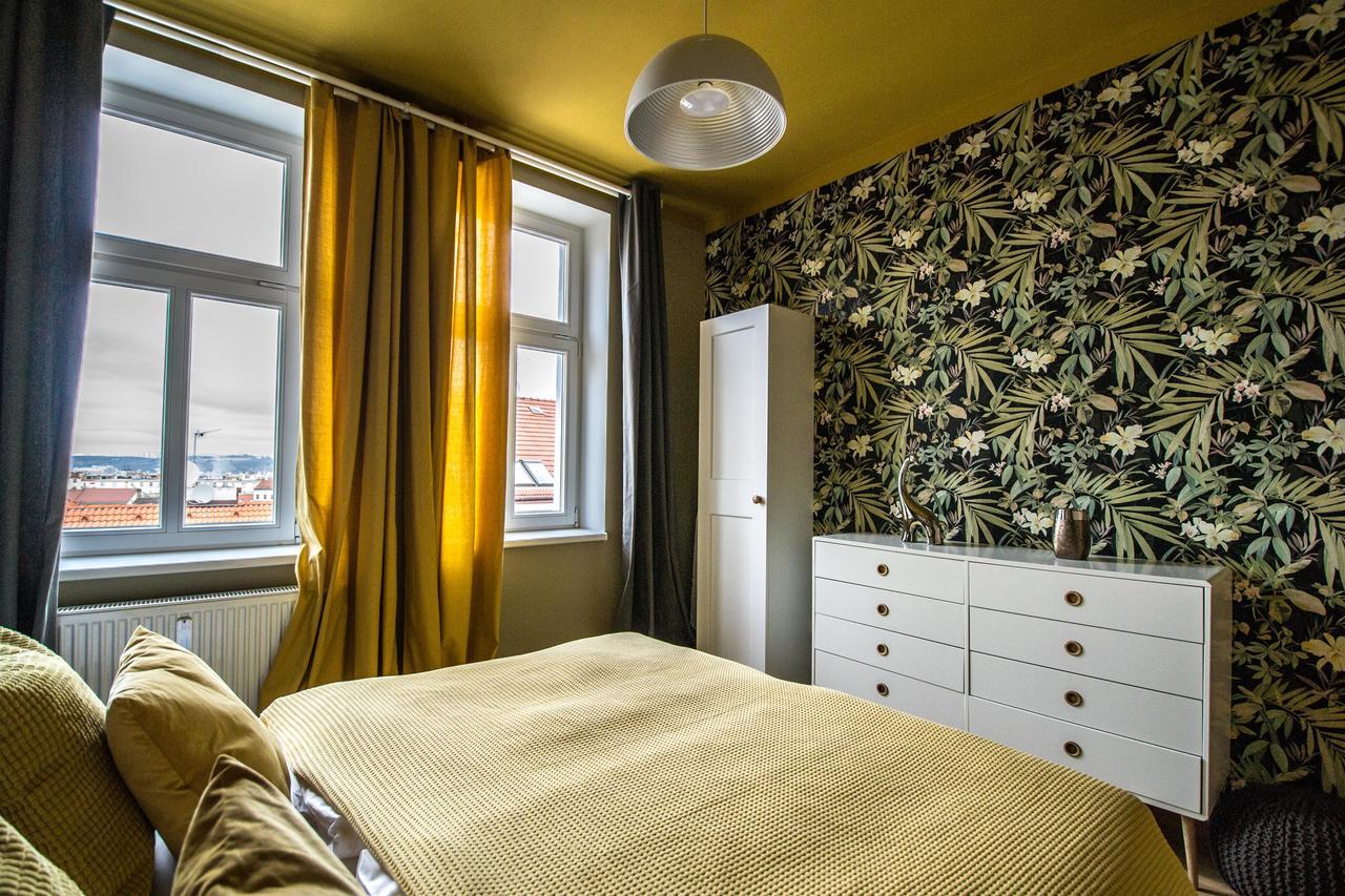 Апартаменты Stylish Close To Eden Garden