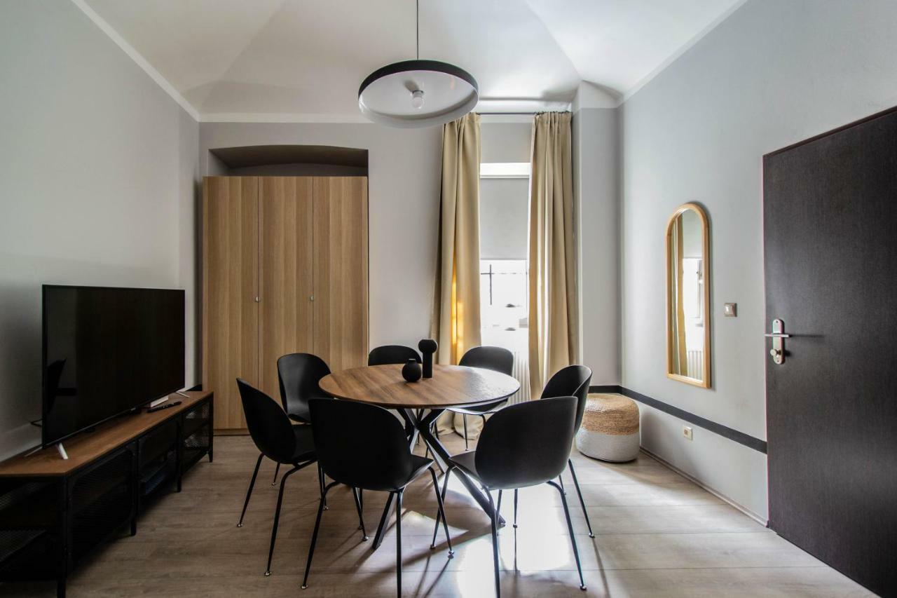Stylish Close To Eden Garden * Прага